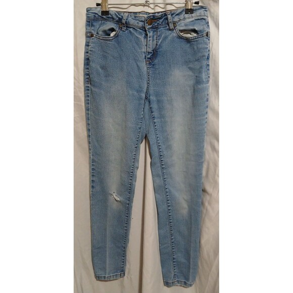 Route 66 Womans Jeans Size 26 Waist  Blue Skinny See Knees - Picture 1 of 10